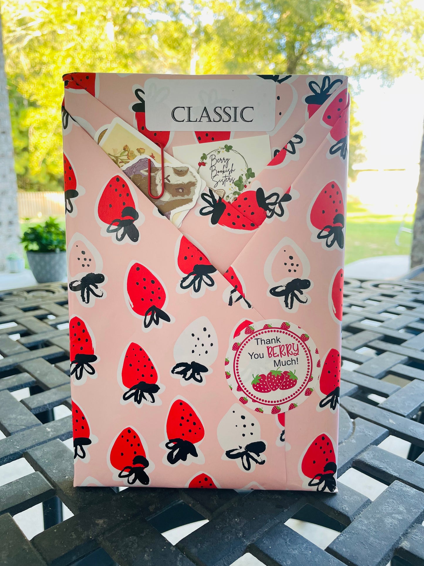 Berry Classy Classic Date
