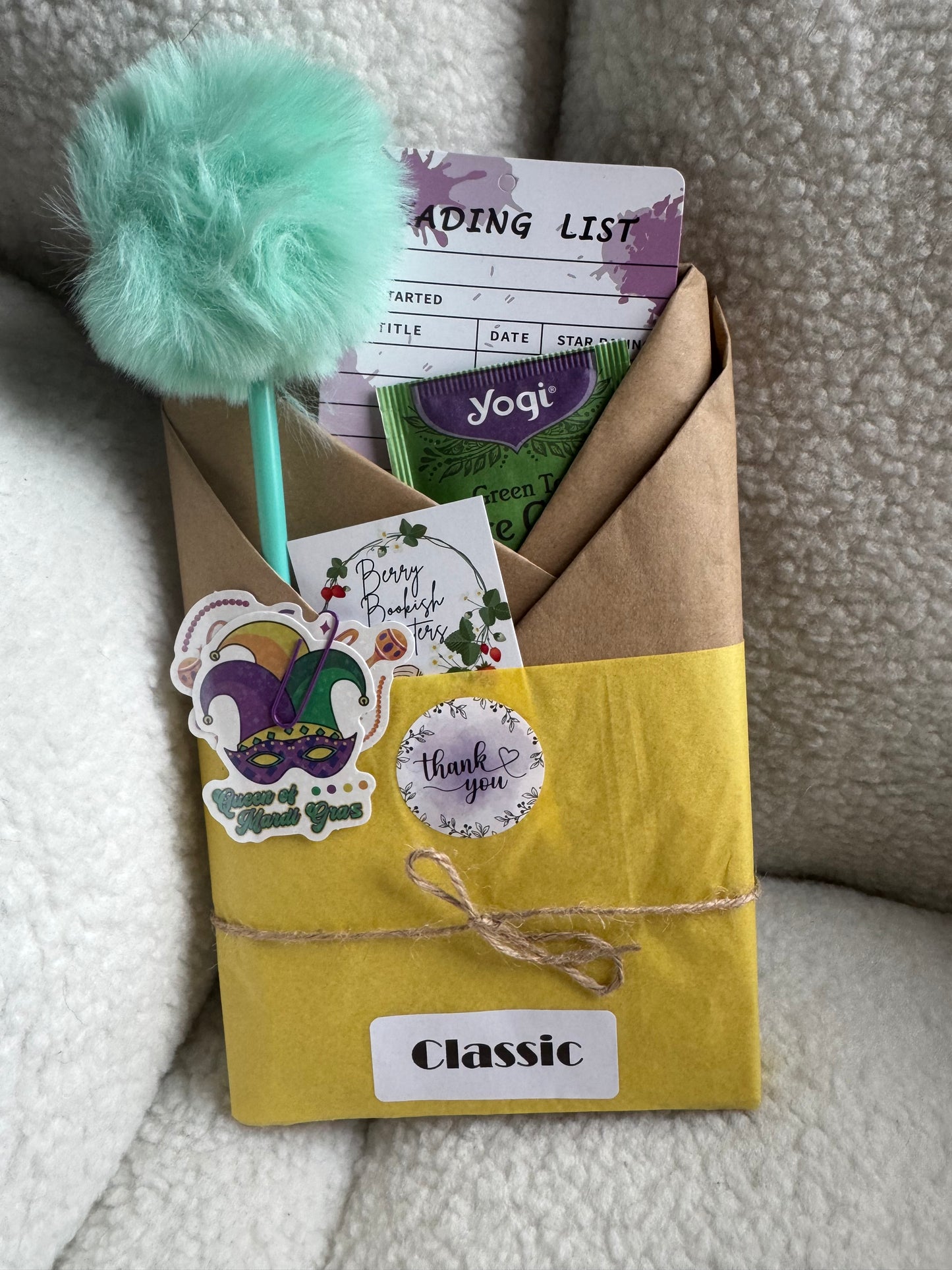 Hardcover Classic Blind Date (New)