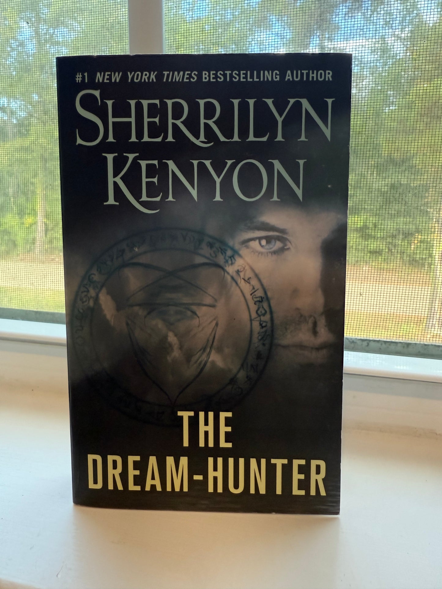 *USED* The Dream-Hunter by Sherrilyn Kenyon