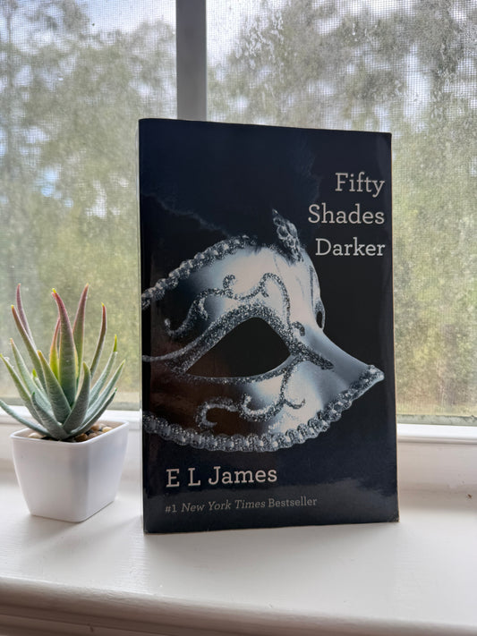 *USED* Fifty Shades Darker by EL James